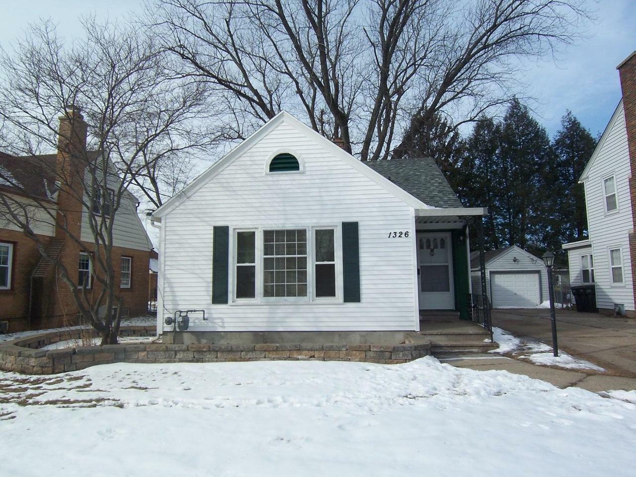 1326 9th St  Beloit WI 53511 photo