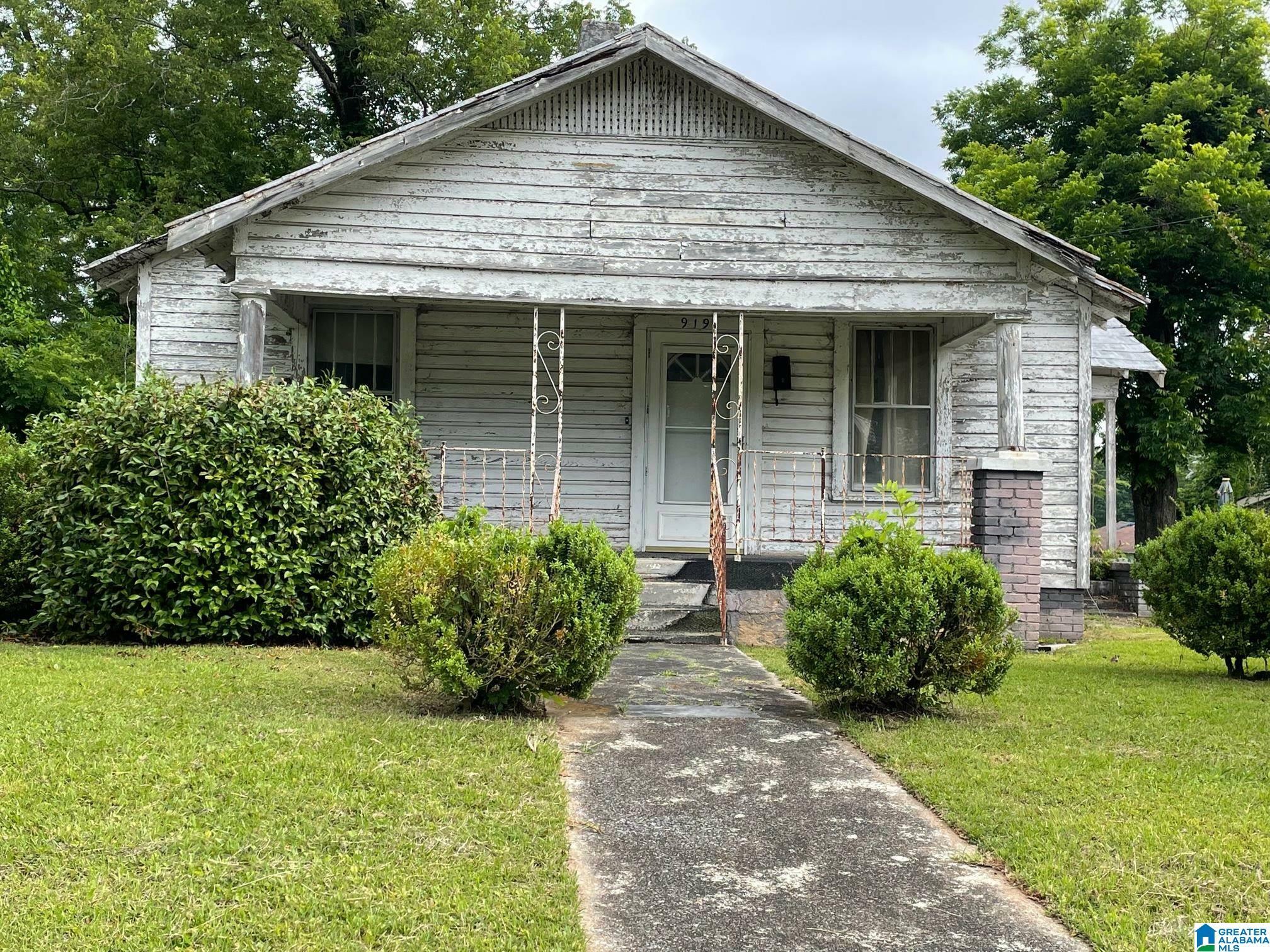 Property Photo:  919 W 12th Street  AL 36201 