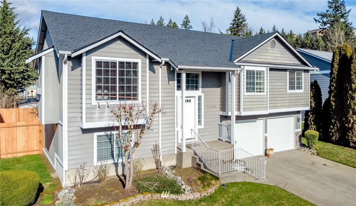 Property Photo:  7619 154th Street E  WA 98375 