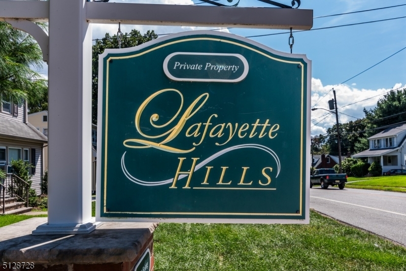 Property Photo: 19 Nelke Ct NJ 07506
