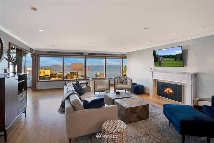 Property Photo: 507 N 3rd Street 302 WA 98403