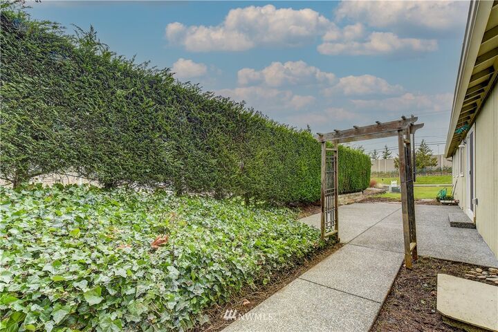 Property Photo:  8824 44th Avenue W  WA 98275 