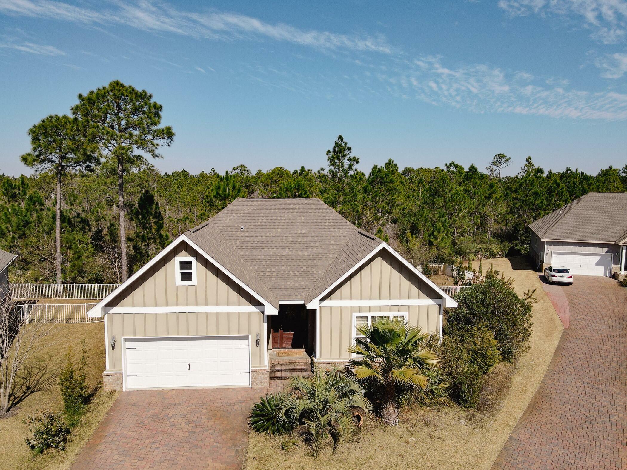 Property Photo: 85 Pearl Aardon Cove FL 32459