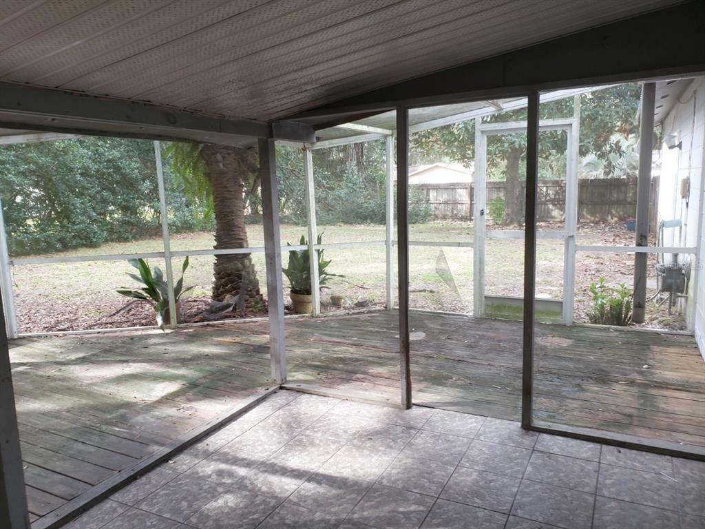 Property Photo:  3241 NW 47th Place  FL 32605 