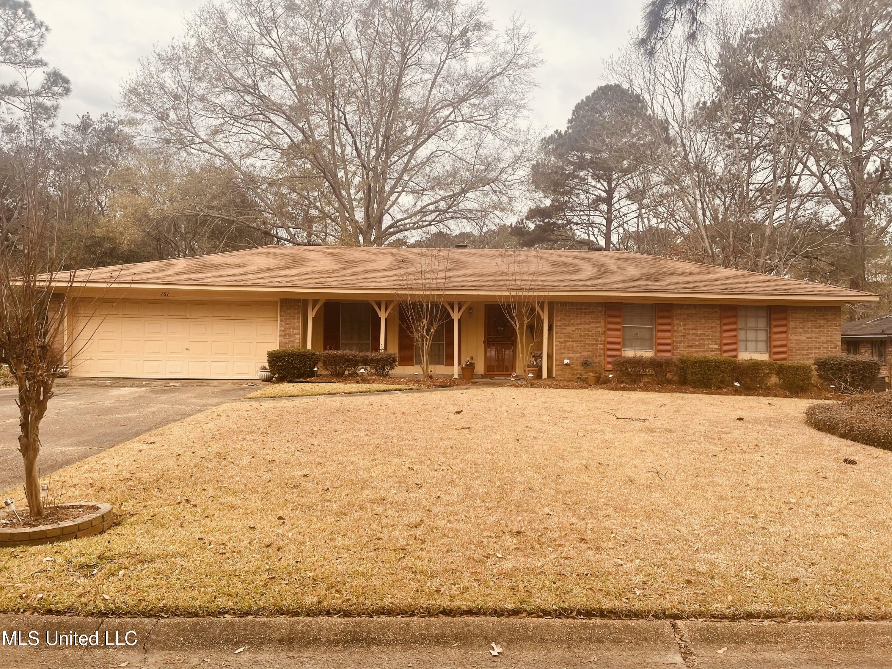 Property Photo:  161 Pine Island Drive  MS 39206 