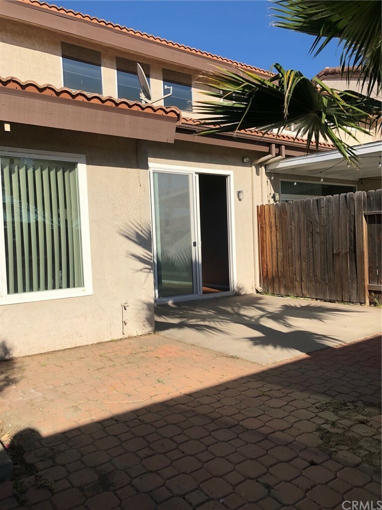 Property Photo:  6460 Sonora Way  CA 90630 