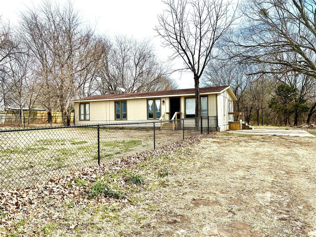 Property Photo:  1125 County Road 1912  TX 75497 