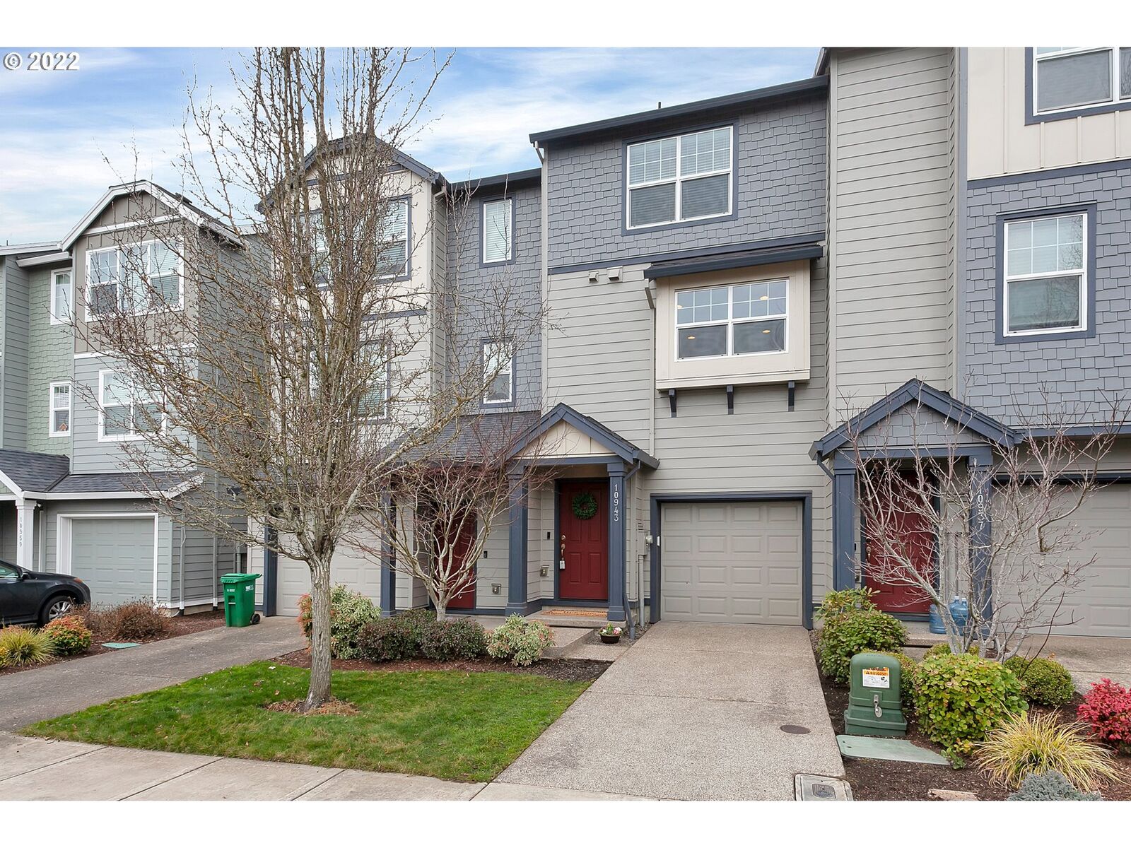 Property Photo:  10943 SW Sage Ter  OR 97223 