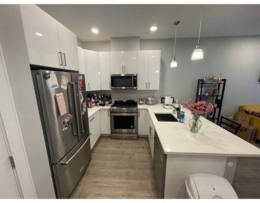 Property Photo: 610 Rutherford 302 MA 02129