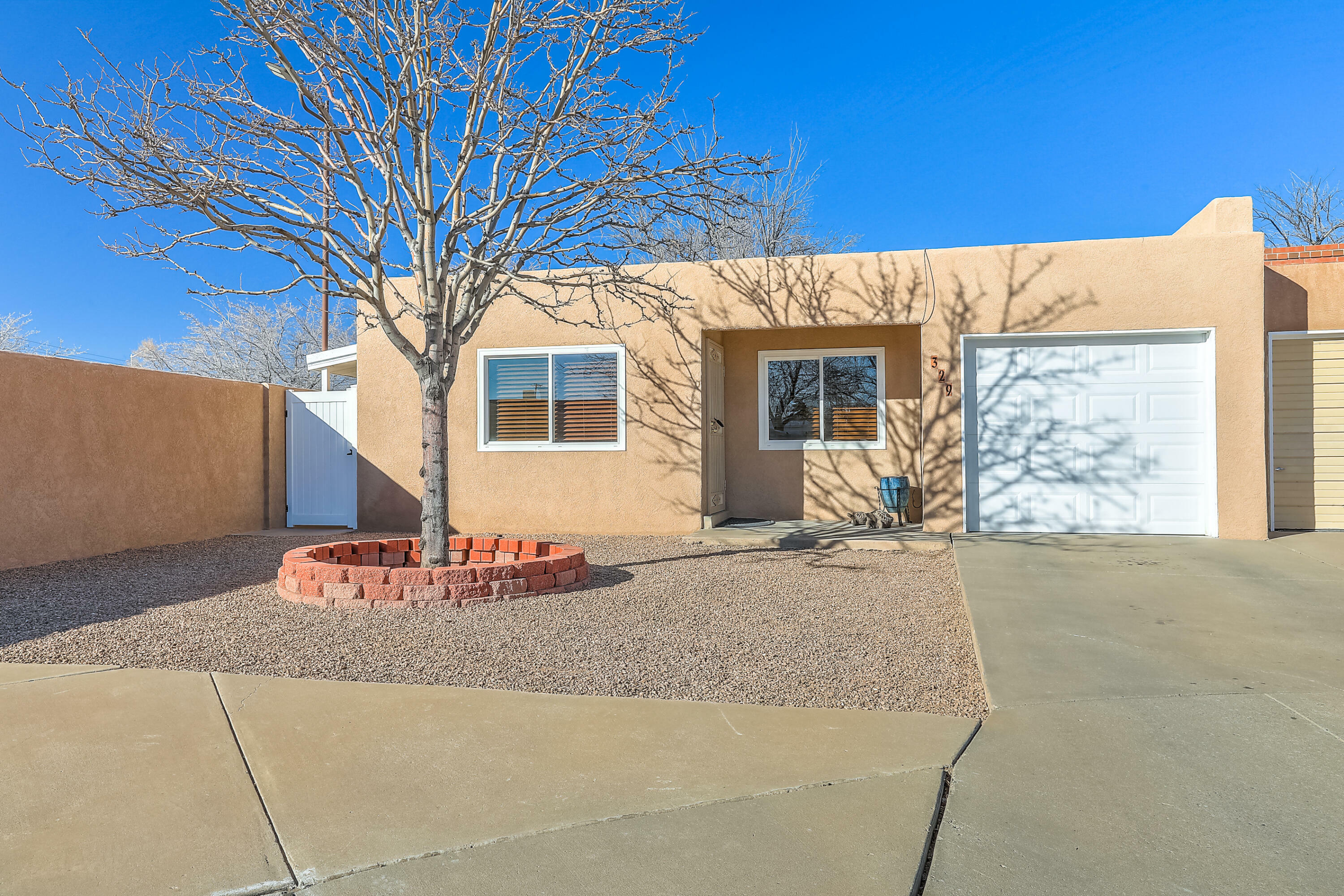 Property Photo: 329 Shannon Place NW NM 87107
