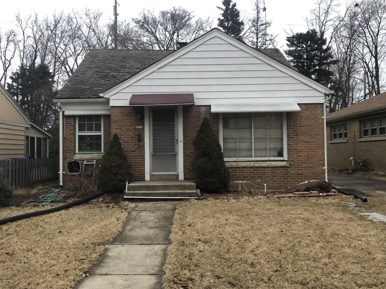 Property Photo: 2210 W Marne Ave WI 53209