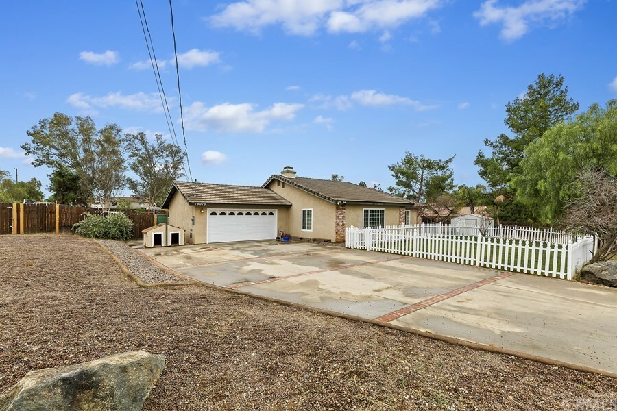 Property Photo:  19010 Glenwood  CA 92508 