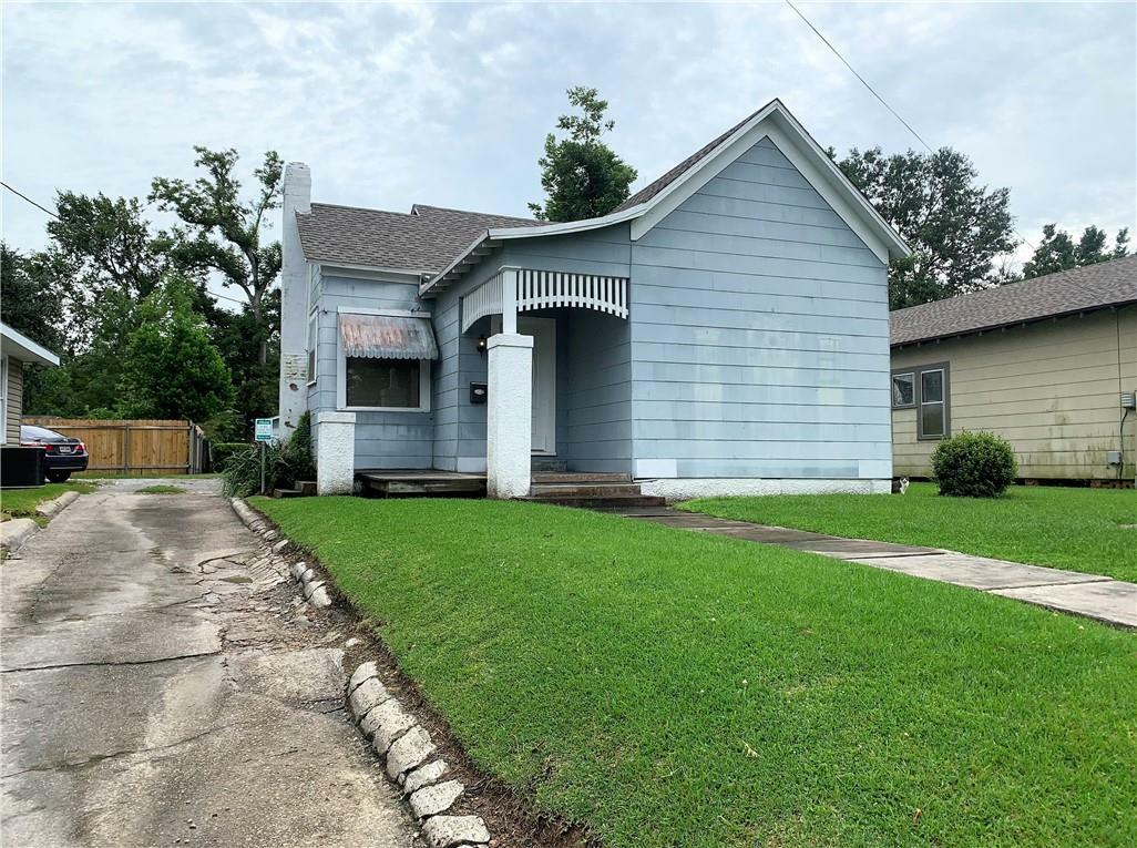 1321 Bank Street  Lake Charles LA 70601 photo