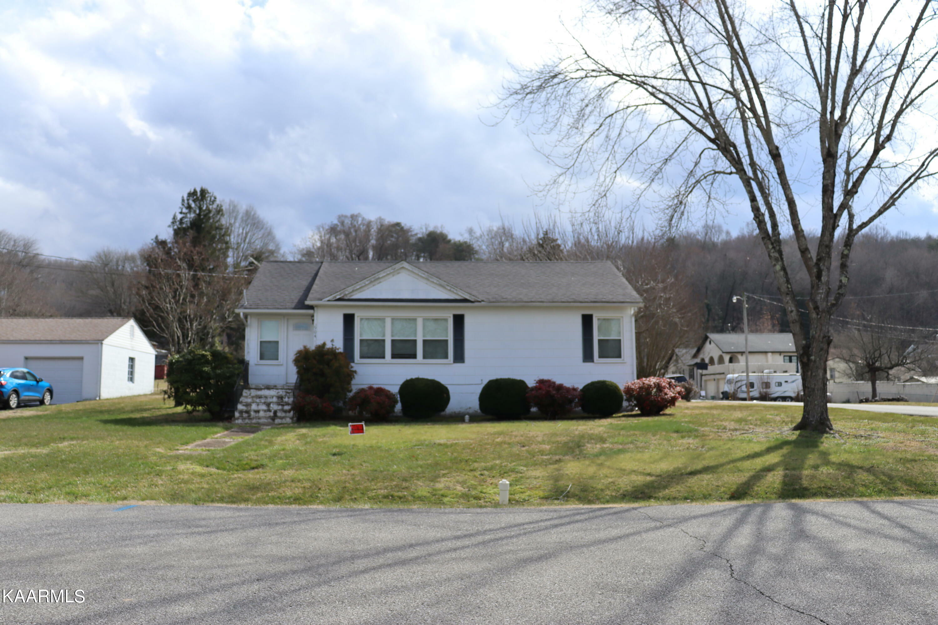 Property Photo:  904 Rosedale Ave  TN 37763 