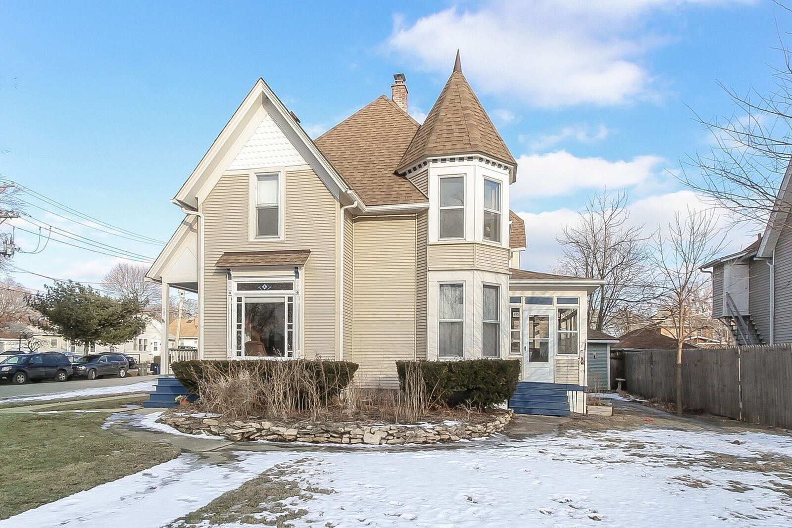 Property Photo: 739 Prospect Street IL 60120