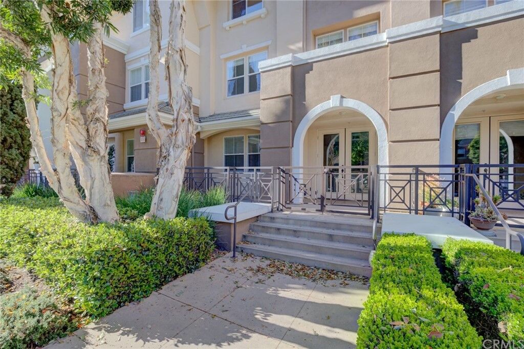 Property Photo: 13075 Pacific Promenade 111 CA 90094