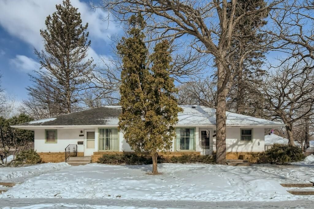 Property Photo: 4000 E 27th Street MN 55406