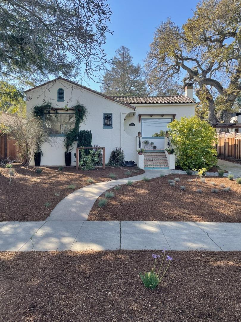 Property Photo:  412 Myrtle Street  CA 94062 