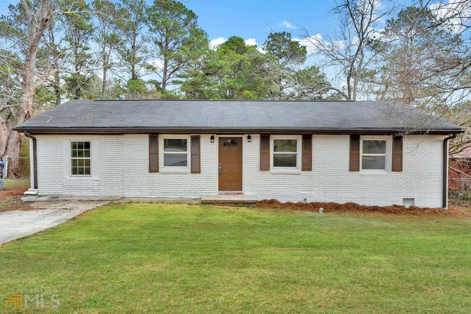 Property Photo:  1722 Carpenter Court  GA 30288 