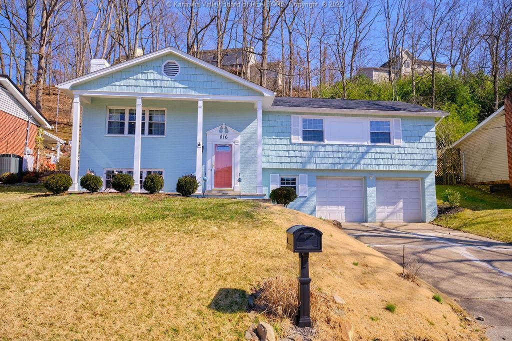 Property Photo: 816 Echo Road WV 25303