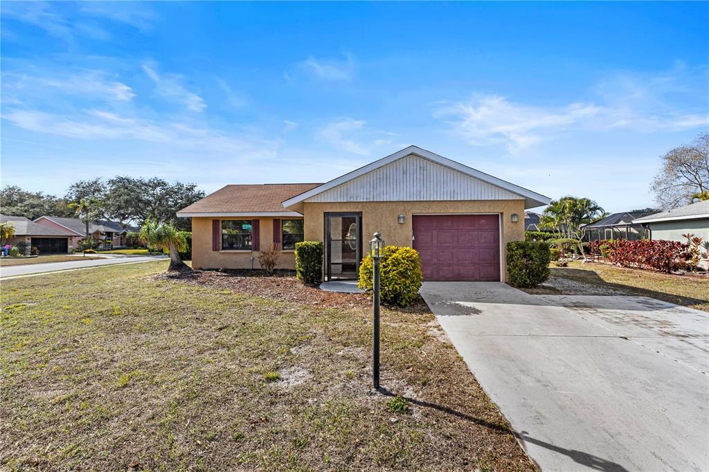 Property Photo:  617 Sugarwood Drive  FL 34292 