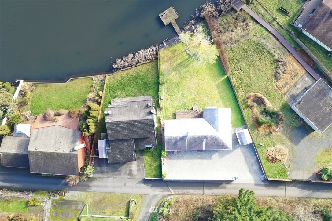 Property Photo: 5716 Halls Lake Way WA 98036