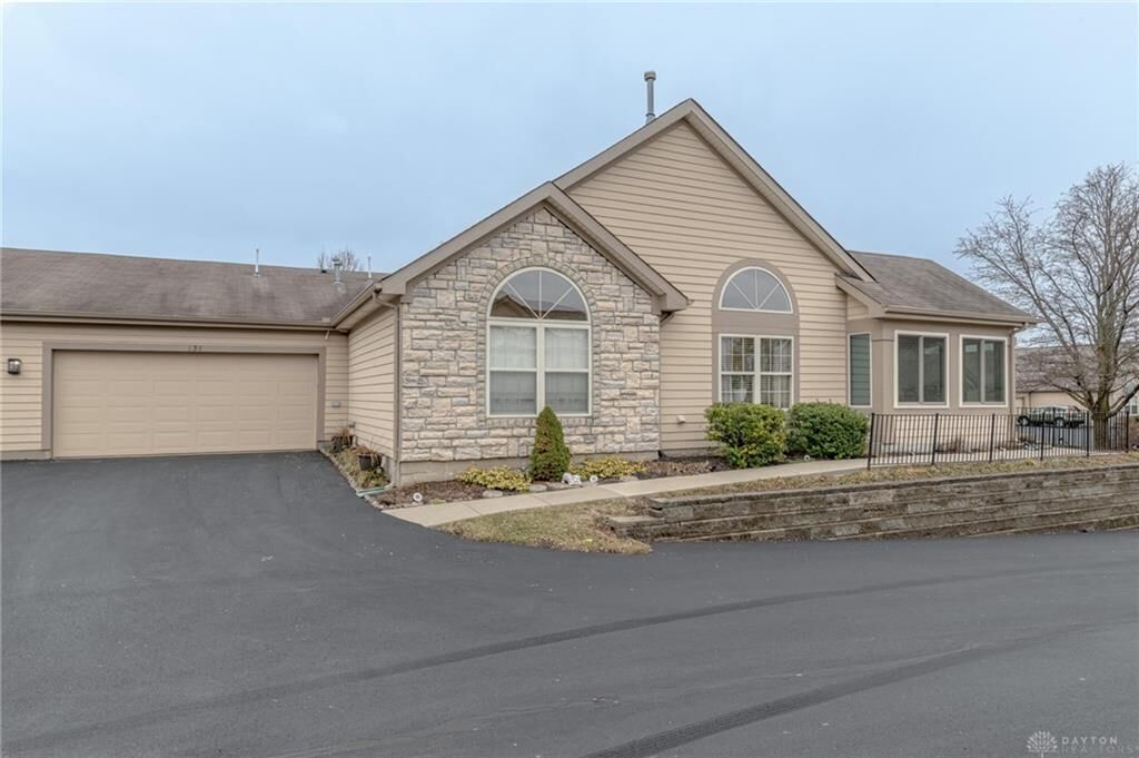 Property Photo: 134 Villa Pointe Drive OH 45066