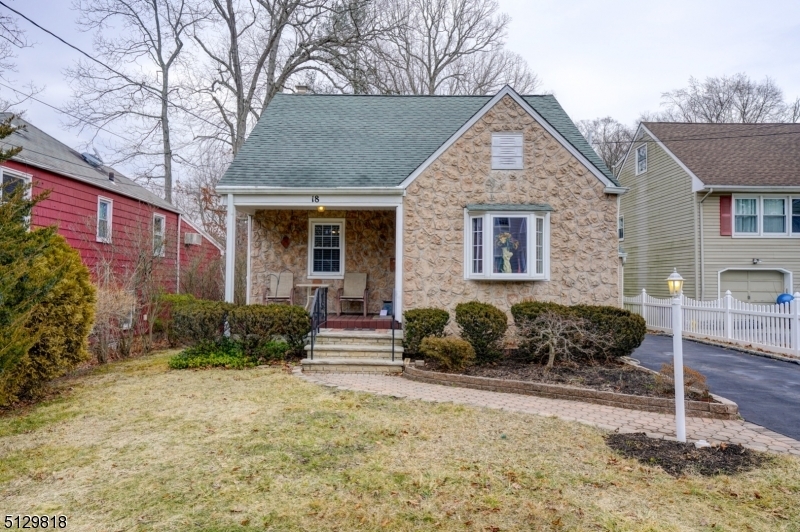 Property Photo: 18 Lee Rd NJ 07039