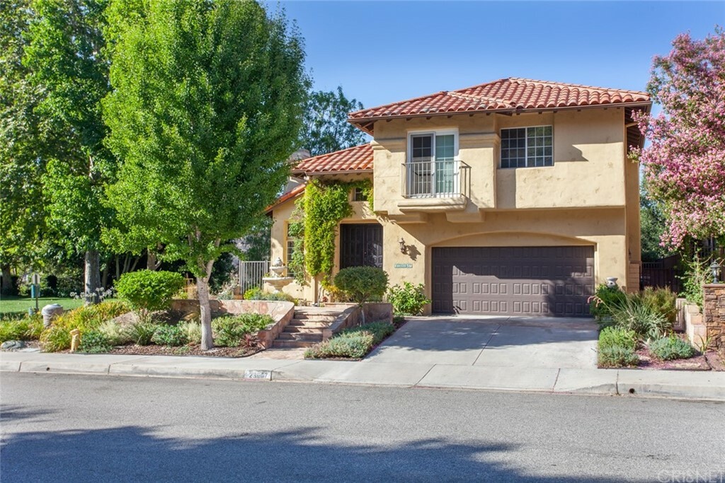 Property Photo:  23657 White Oak Court  CA 91321 