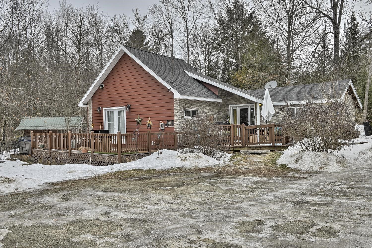 Property Photo: 20 Sullivan Centre Street NH 03431