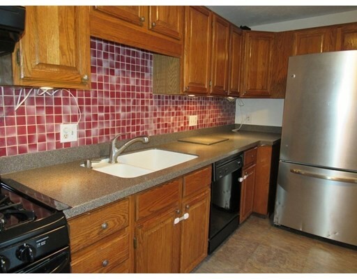 Property Photo: 125 Chapin Rd 2F MA 01749