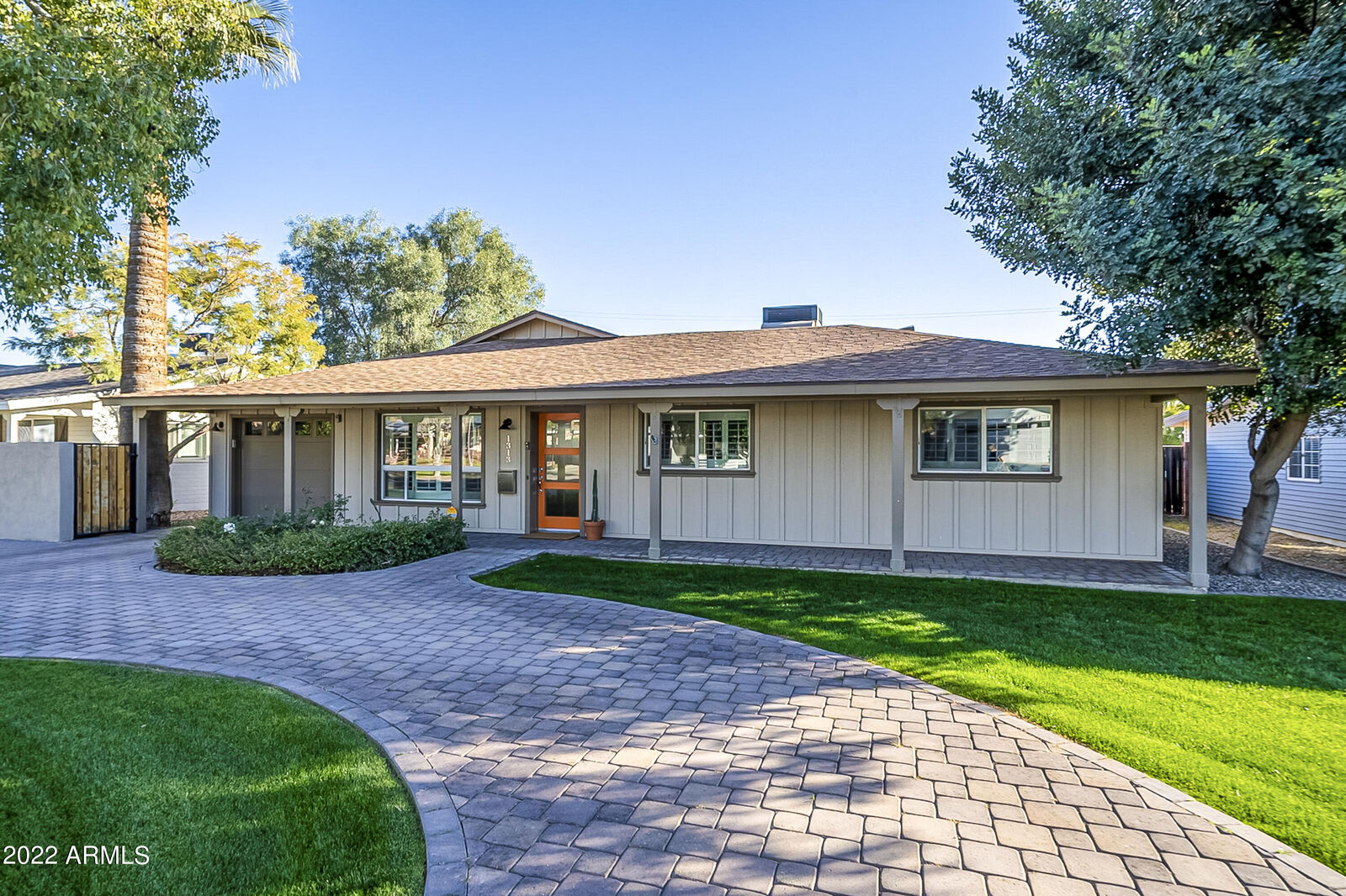 Property Photo:  1313 E Oregon Avenue  AZ 85014 