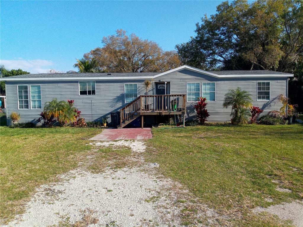 Property Photo:  108 Domino Drive S  FL 33570 