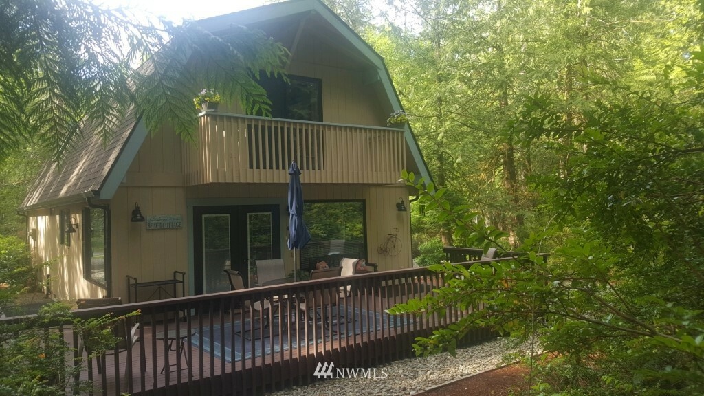Property Photo: 436 E Pointes Drive E WA 98584