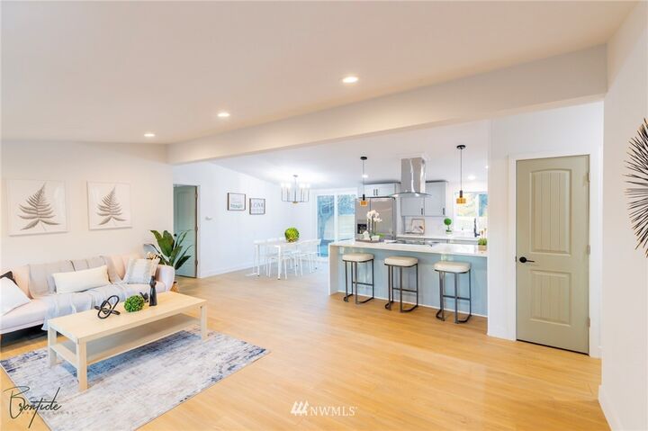 Property Photo:  7301 Vandermark Road E  WA 98391 