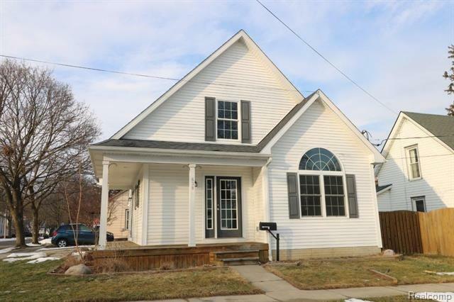 Property Photo:  638 Saint Clair Street  MI 48446 