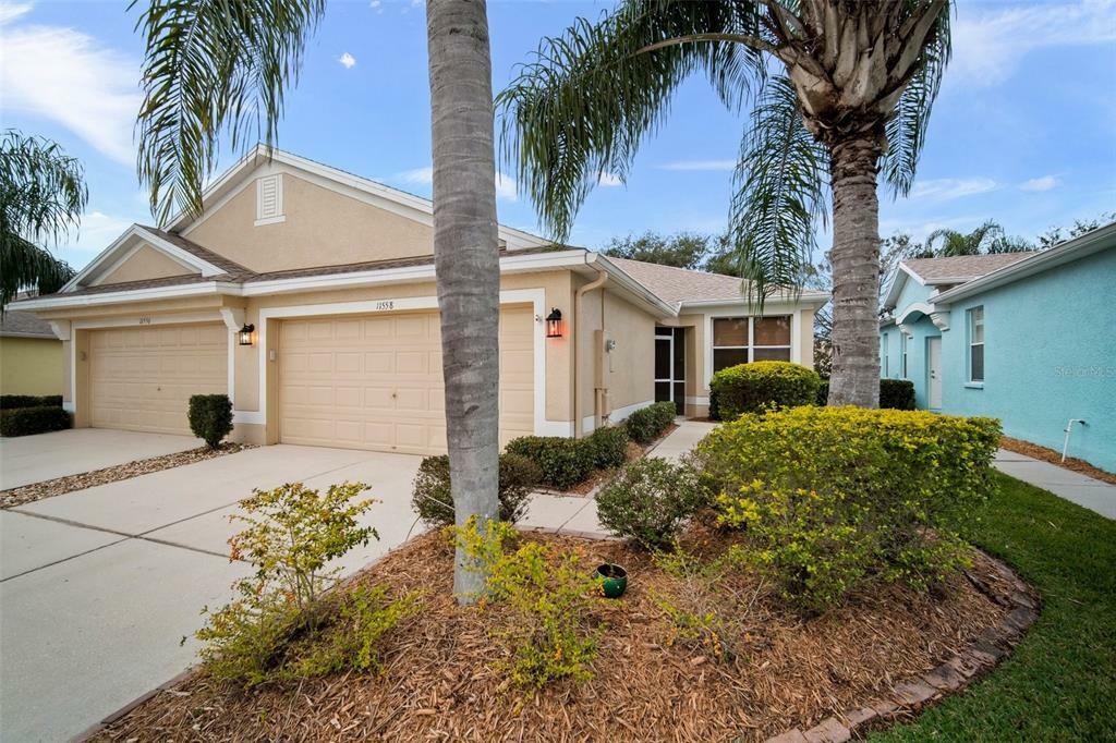 Property Photo:  11558 Captiva Kay  FL 33569 