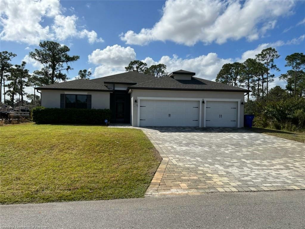 Property Photo:  530 Sundowner Street NW  FL 33852 