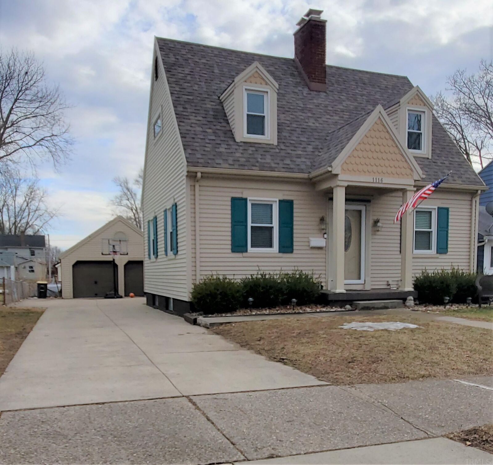 Property Photo: 1116 Charlotte Avenue IN 46805