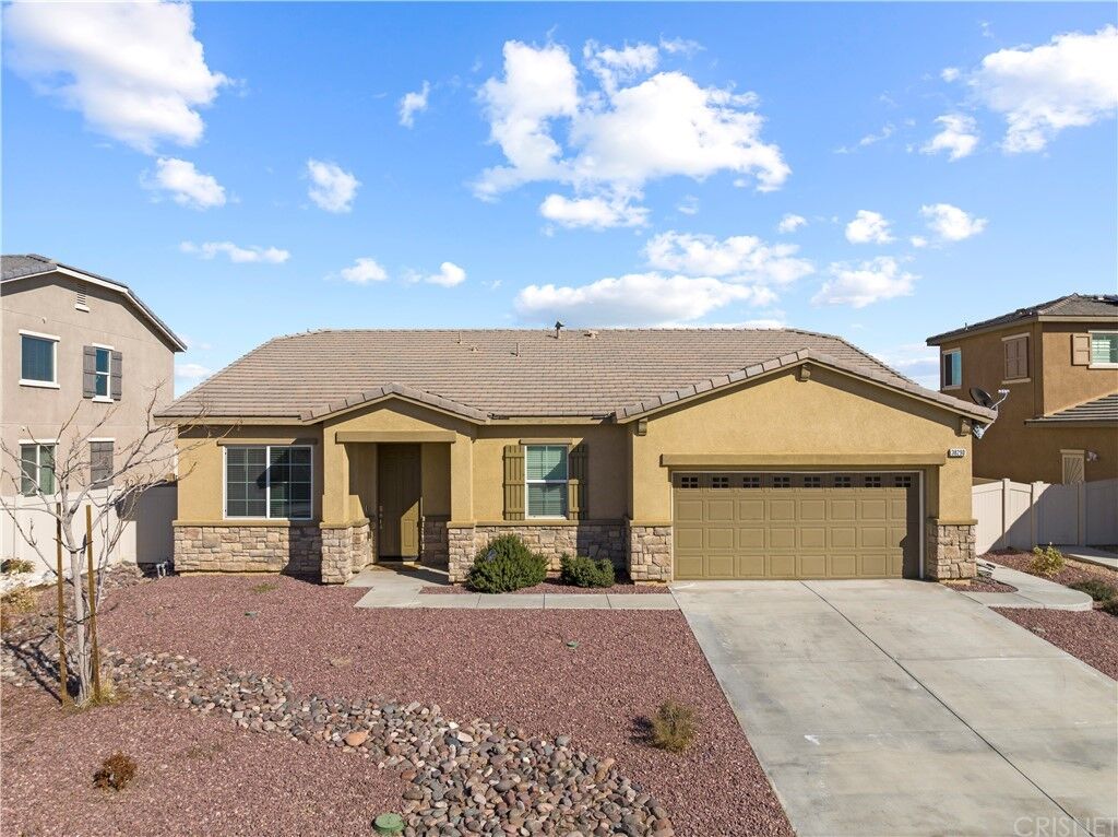 Property Photo:  38290 Fuschia Lane  CA 93552 