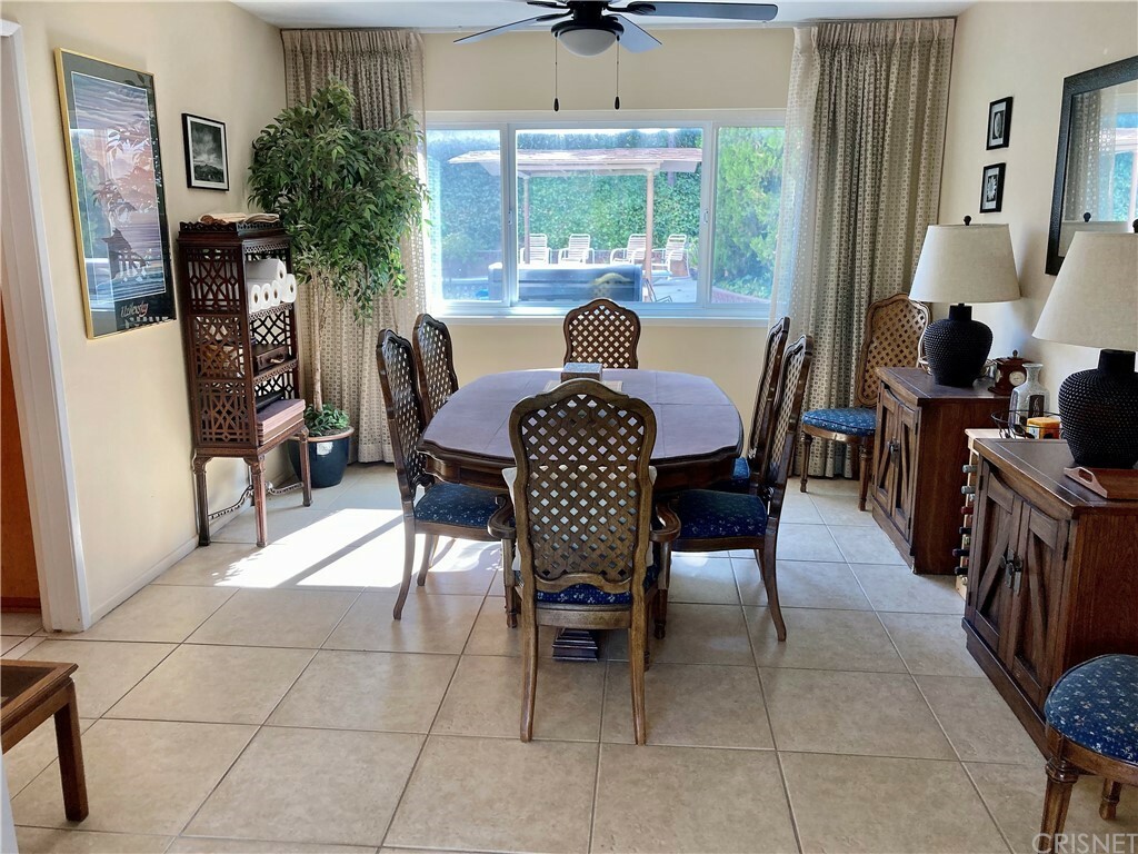Property Photo:  10650 Olympia Place  CA 91326 