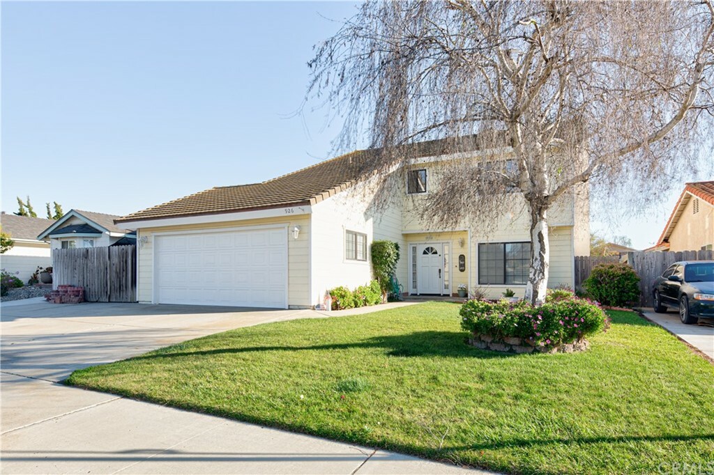 Property Photo:  926 McCloud Street  CA 93455 