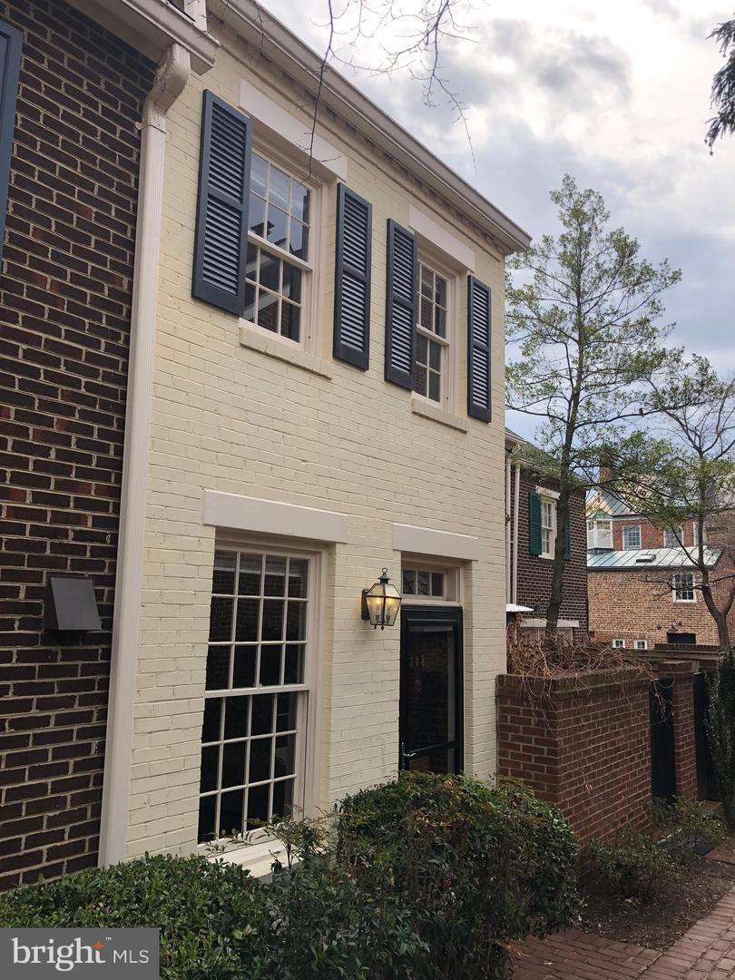 308 N Saint Asaph Street  Alexandria VA 22314 photo