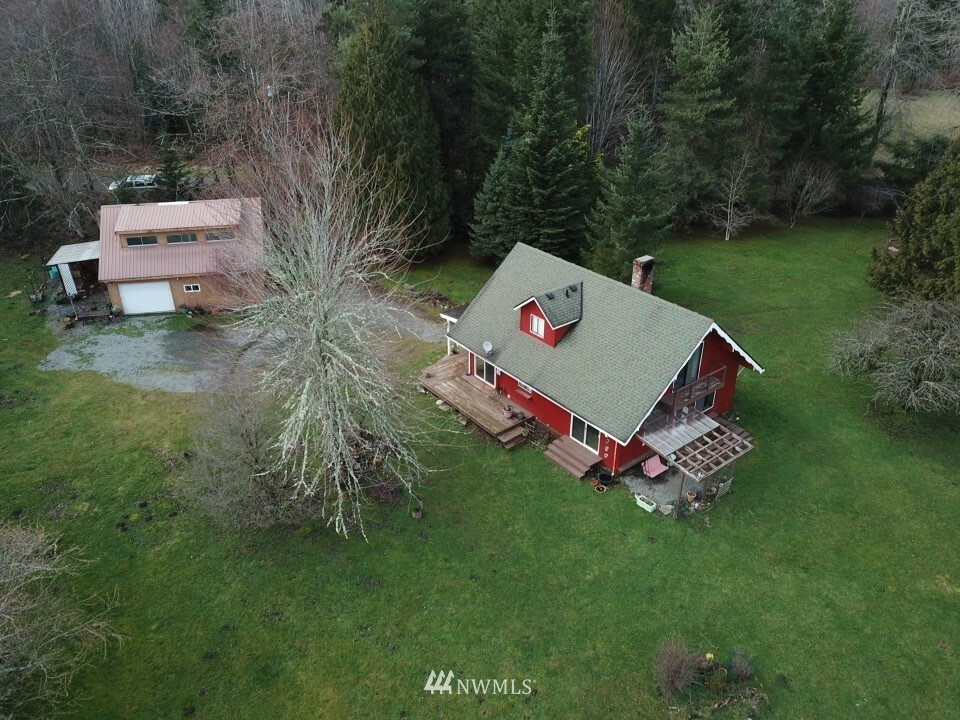 Property Photo:  25714 268th Avenue SE  WA 98051 