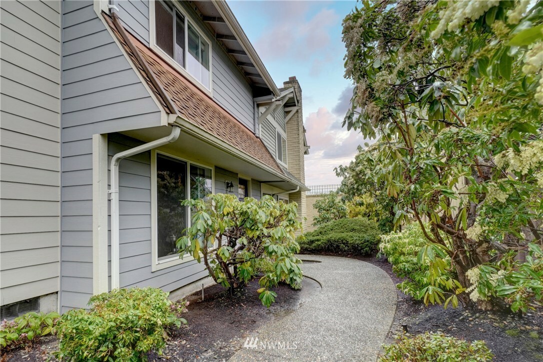 Property Photo:  5959 S 12th Street 102  WA 98465 