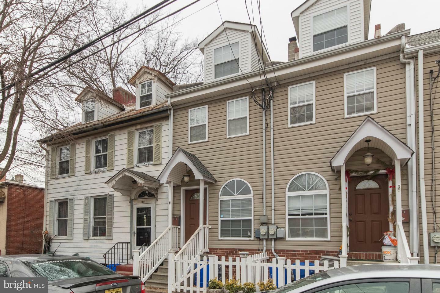 Property Photo:  117 Cedar Street  PA 19007 