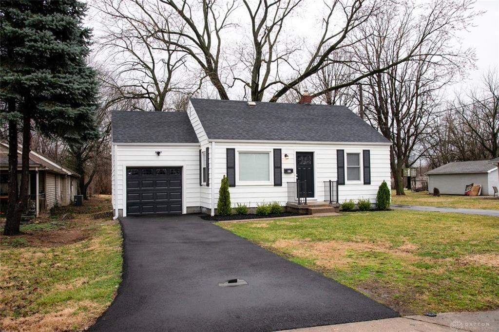 Property Photo: 2133 Brentwood Street OH 45044