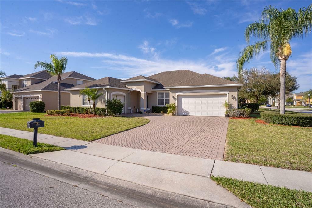 Property Photo:  744 Westyn Bay Boulevard  FL 34761 