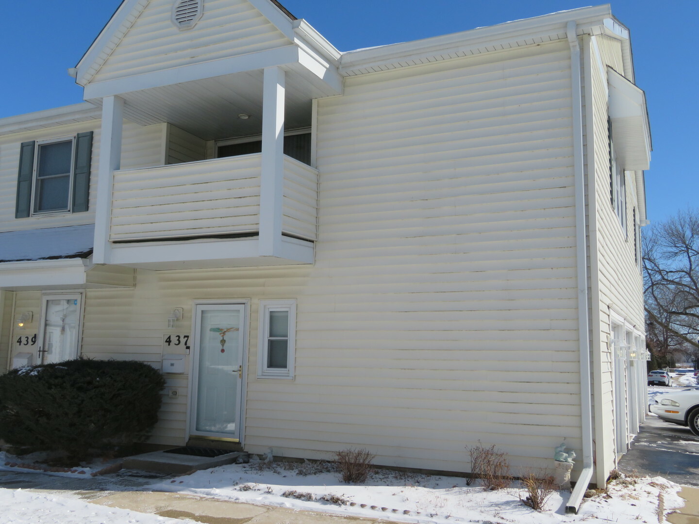 Property Photo:  437 Liberty Court 437  IL 60194 