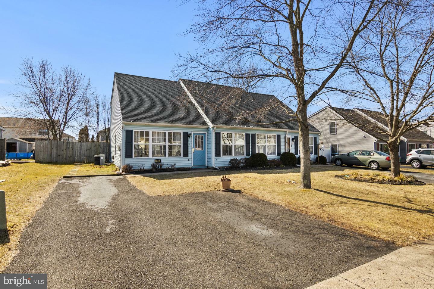 Property Photo: 1138 Farmhouse Lane PA 18951